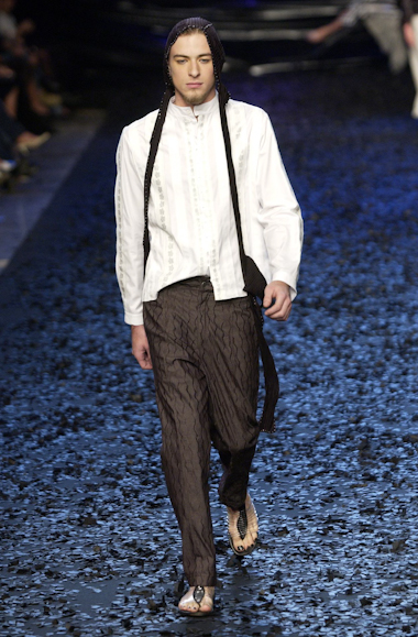 desfiles-linovillaventura-spverao2004rtw-118