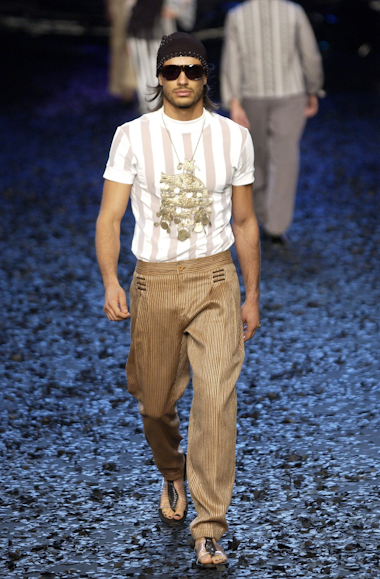 desfiles-linovillaventura-spverao2004rtw-121