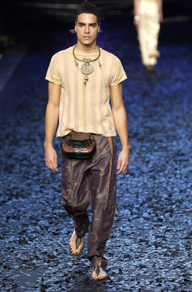 desfiles-linovillaventura-spverao2004rtw-124