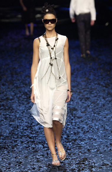 desfiles-linovillaventura-spverao2004rtw-130