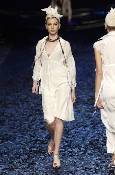 desfiles-linovillaventura-spverao2004rtw-134