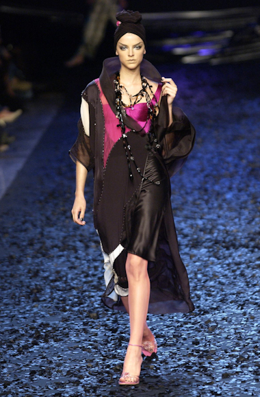 desfiles-linovillaventura-spverao2004rtw-153