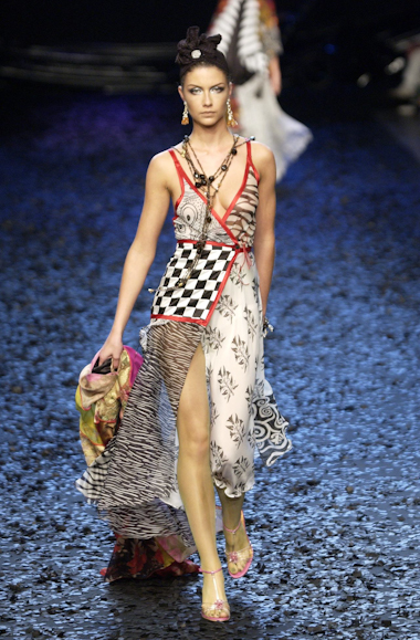 desfiles-linovillaventura-spverao2004rtw-155