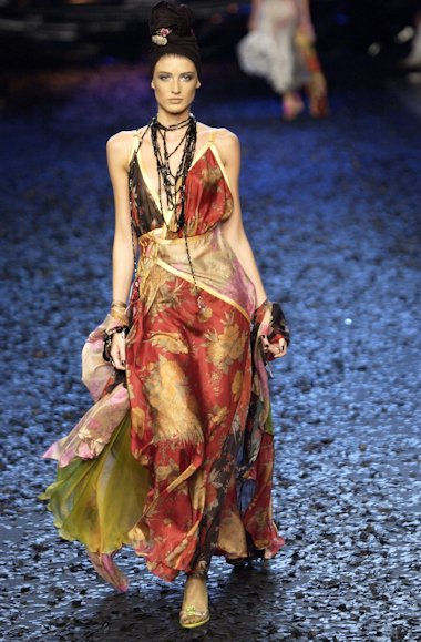 desfiles-linovillaventura-spverao2004rtw-156