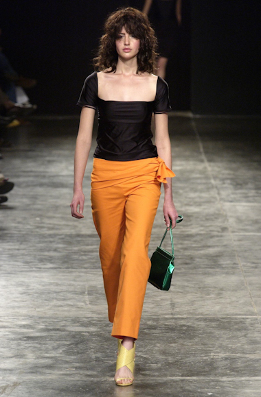 desfiles-lorenzomerlino-spverao2004rtw-105