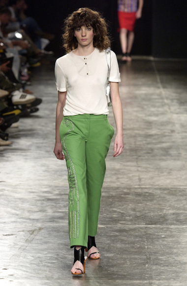 desfiles-lorenzomerlino-spverao2004rtw-122