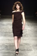 desfiles-lorenzomerlino-spverao2004rtw-125