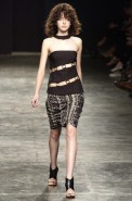 desfiles-lorenzomerlino-spverao2004rtw-128