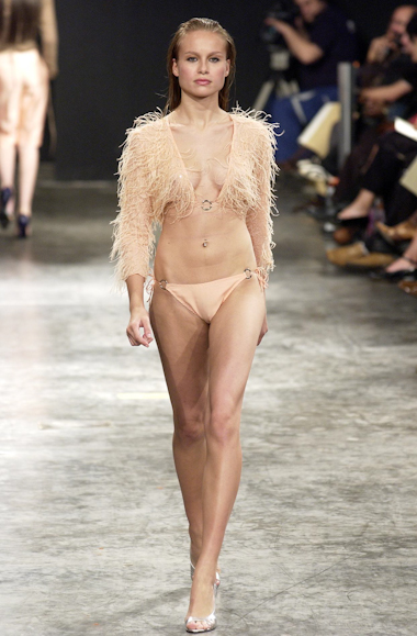 desfiles-marceloquadros-spverao2004rtw-115
