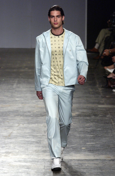 desfiles-marioqueiroz-spverao2004rtw-101