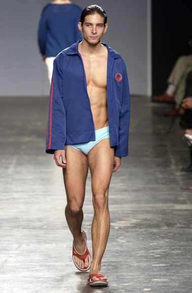 desfiles-marioqueiroz-spverao2004rtw-105