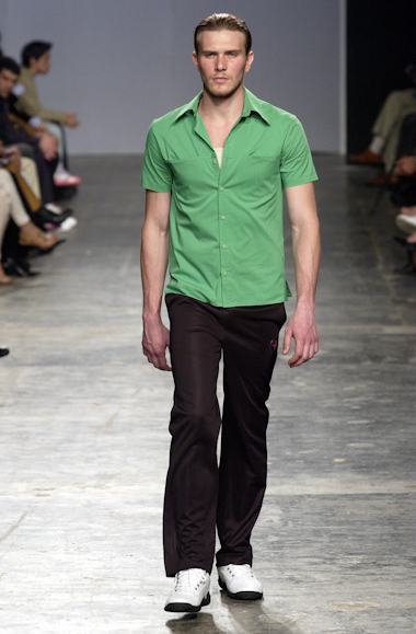 desfiles-marioqueiroz-spverao2004rtw-109