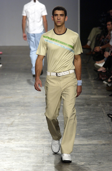 desfiles-marioqueiroz-spverao2004rtw-114