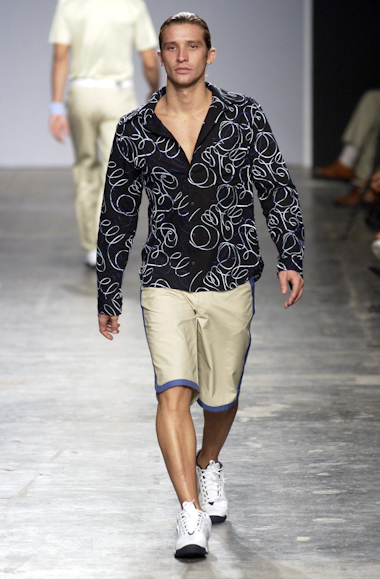 desfiles-marioqueiroz-spverao2004rtw-117