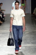 desfiles-marioqueiroz-spverao2004rtw-134