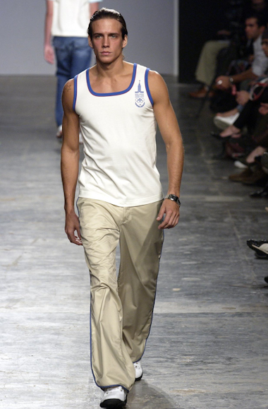 desfiles-marioqueiroz-spverao2004rtw-136