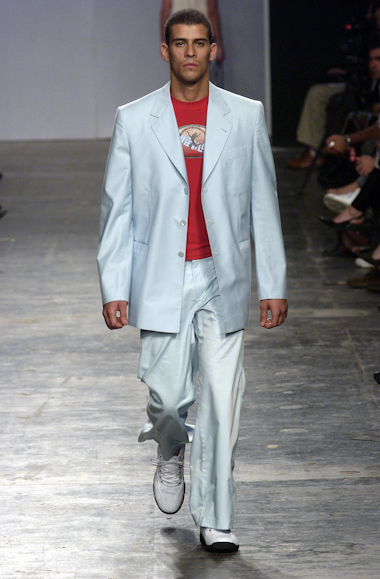 desfiles-marioqueiroz-spverao2004rtw-137