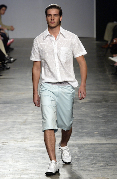 desfiles-marioqueiroz-spverao2004rtw-152