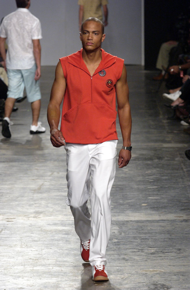 desfiles-marioqueiroz-spverao2004rtw-154