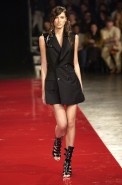 desfiles-reinaldolourenco-spverao2004rtw-100