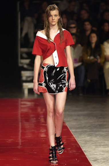 desfiles-reinaldolourenco-spverao2004rtw-112