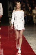 desfiles-reinaldolourenco-spverao2004rtw-116