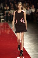 desfiles-reinaldolourenco-spverao2004rtw-123