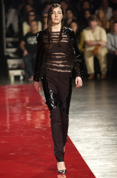 desfiles-reinaldolourenco-spverao2004rtw-129