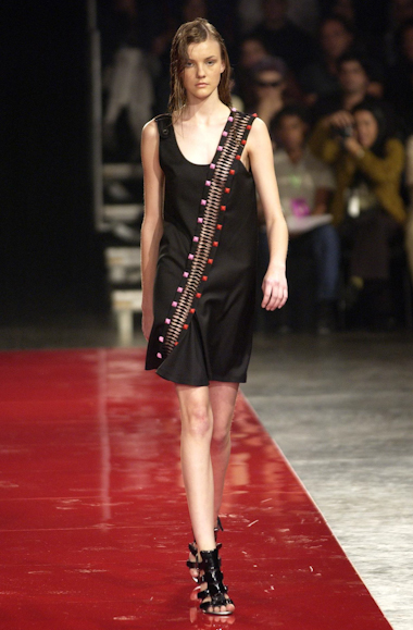 desfiles-reinaldolourenco-spverao2004rtw-132