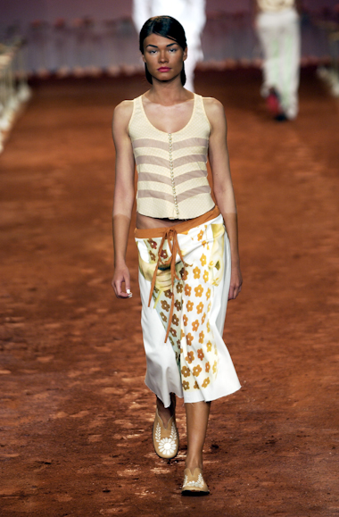 desfiles-ronaldofraga-spverao2004rtw-126