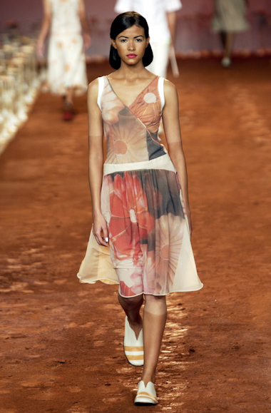 desfiles-ronaldofraga-spverao2004rtw-137