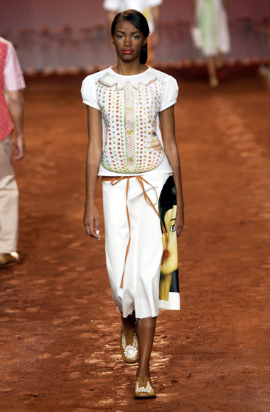 desfiles-ronaldofraga-spverao2004rtw-143