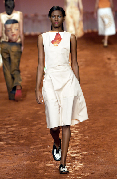 desfiles-ronaldofraga-spverao2004rtw-151