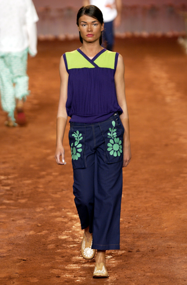 desfiles-ronaldofraga-spverao2004rtw-156