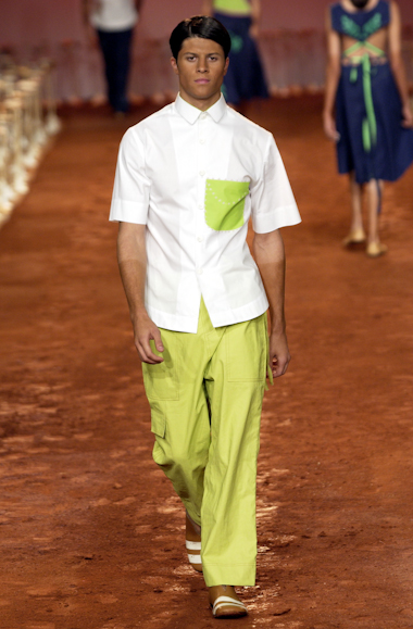 desfiles-ronaldofraga-spverao2004rtw-159