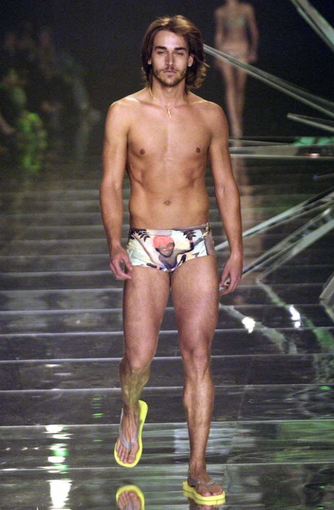 desfilesalta-rosacha-spverao2004rtw-105