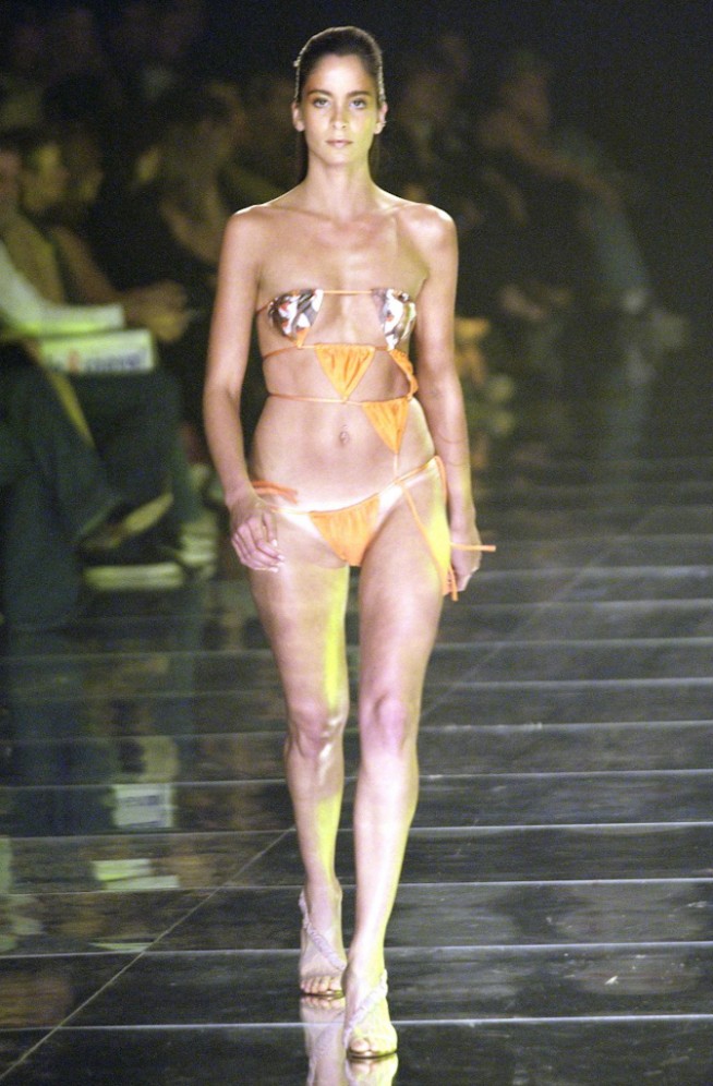 desfilesalta-rosacha-spverao2004rtw-121