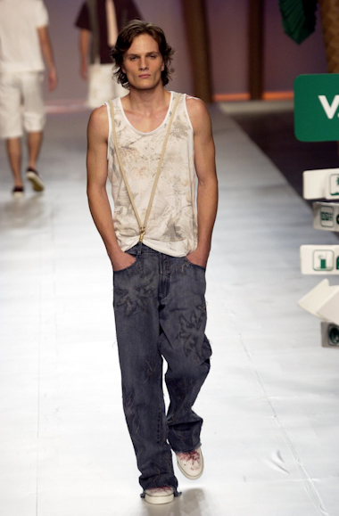 desfile-vrom-saopauloverao2004rtw-115