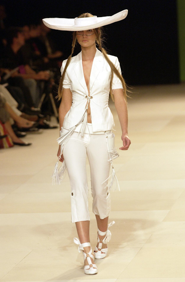 desfile-zoomp-saopauloverao2004rtw-150