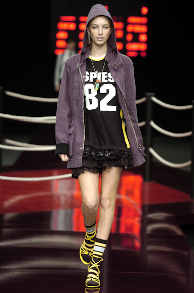 desfiles-colcci-inverno2004rtw-103