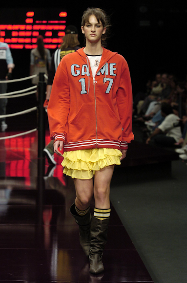 desfiles-colcci-inverno2004rtw-124