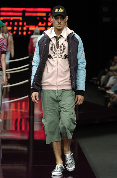 desfiles-colcci-inverno2004rtw-130