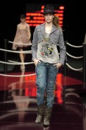 desfiles-colcci-inverno2004rtw-134