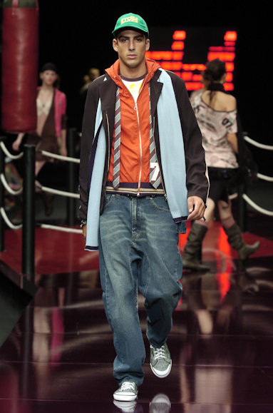 desfiles-colcci-inverno2004rtw-140