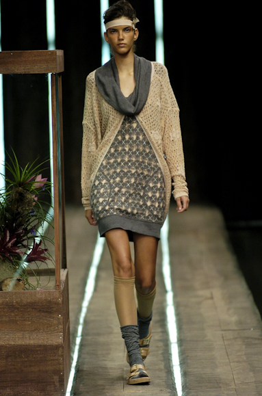 desfiles-coven-saopauloinverno2004rtw-109