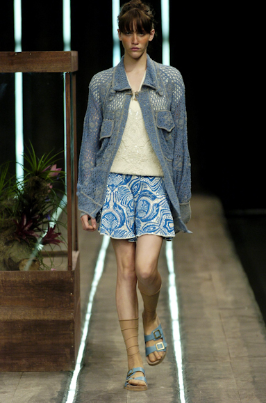 desfiles-coven-saopauloinverno2004rtw-118