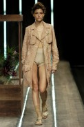 desfiles-coven-saopauloinverno2004rtw-123
