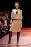 desfiles-mariabonitaextra-riodejaneiroinverno2004rtw-100