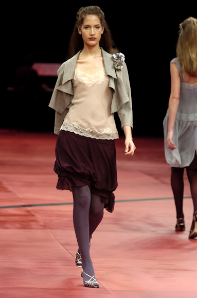 desfiles-mariabonitaextra-riodejaneiroinverno2004rtw-101