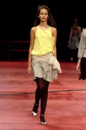 desfiles-mariabonitaextra-riodejaneiroinverno2004rtw-102
